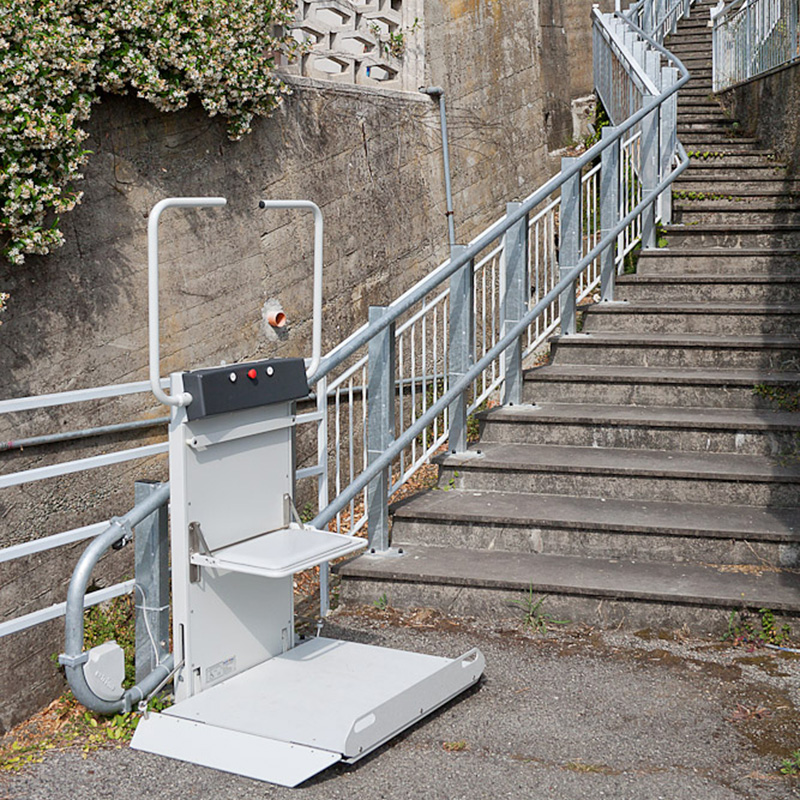 Plataforma-salvaescaleras-curva---Slim-salvatec